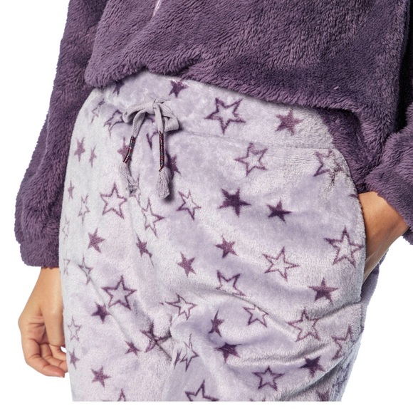 WILDFOX cozy warm plush tapered leg star jogger sweatpants NWT - Picture 5 of 6